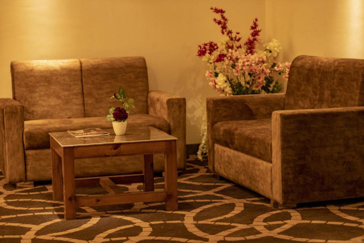 Golden Fern Resort Шимла Екстериор снимка