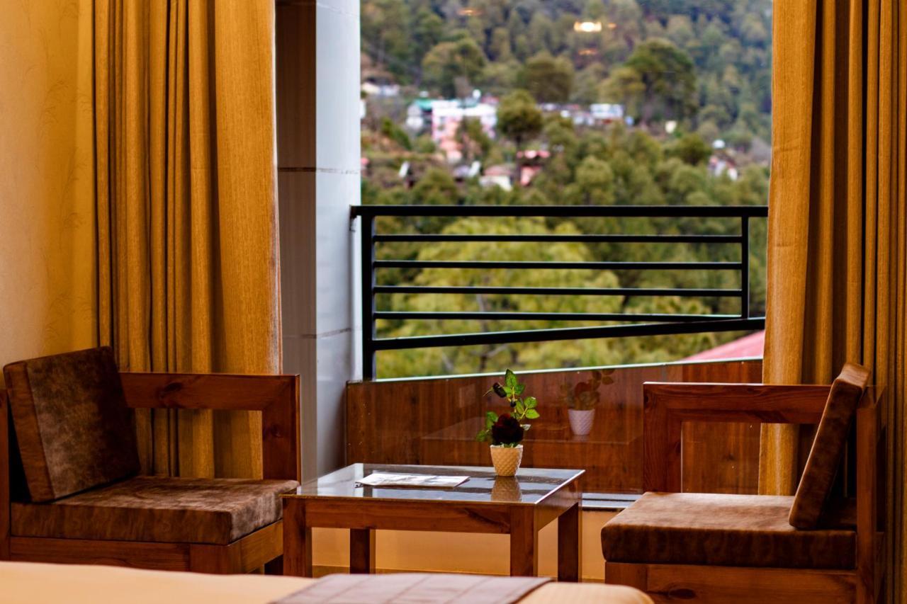 Golden Fern Resort Шимла Екстериор снимка