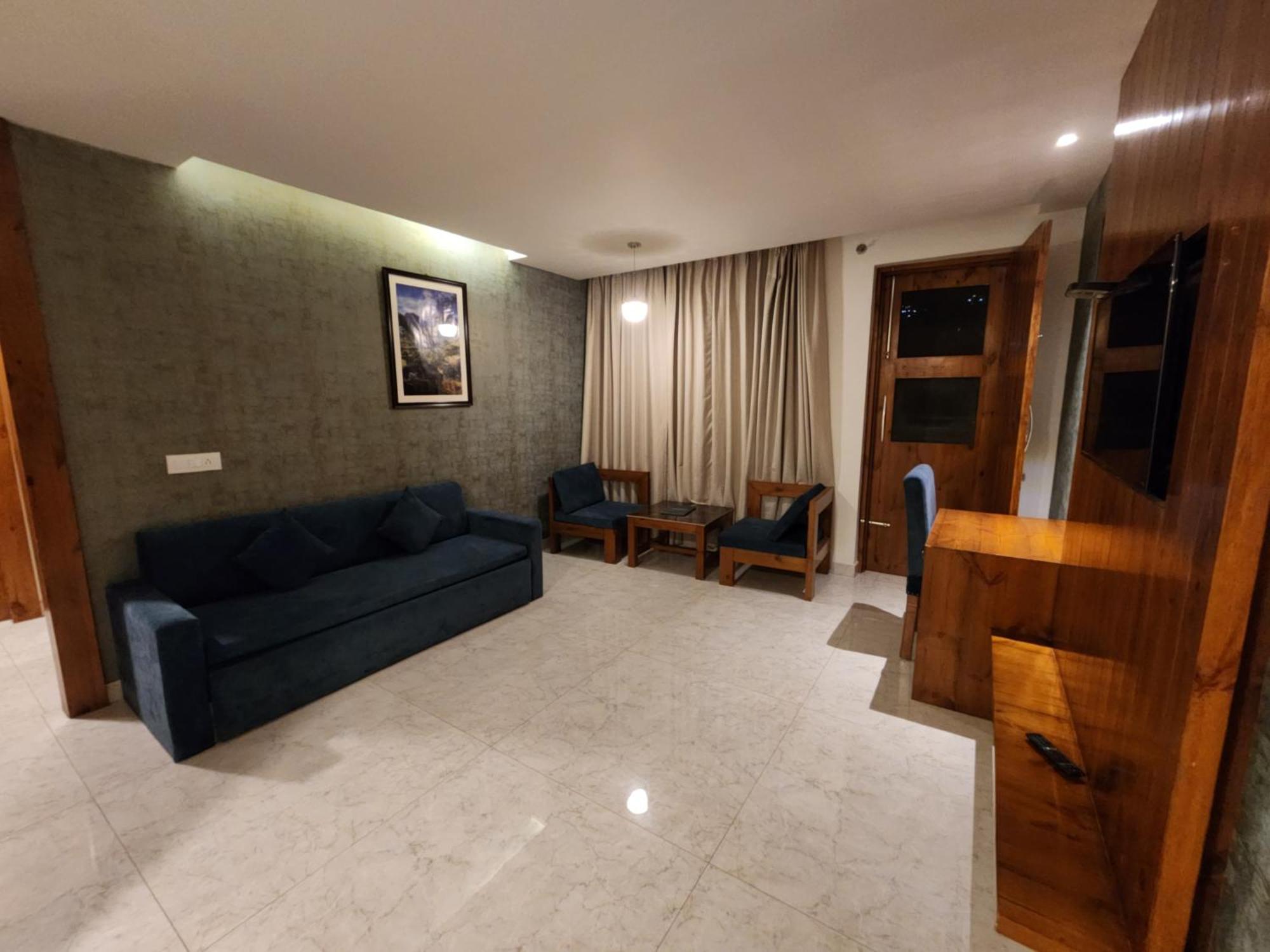 Golden Fern Resort Шимла Екстериор снимка